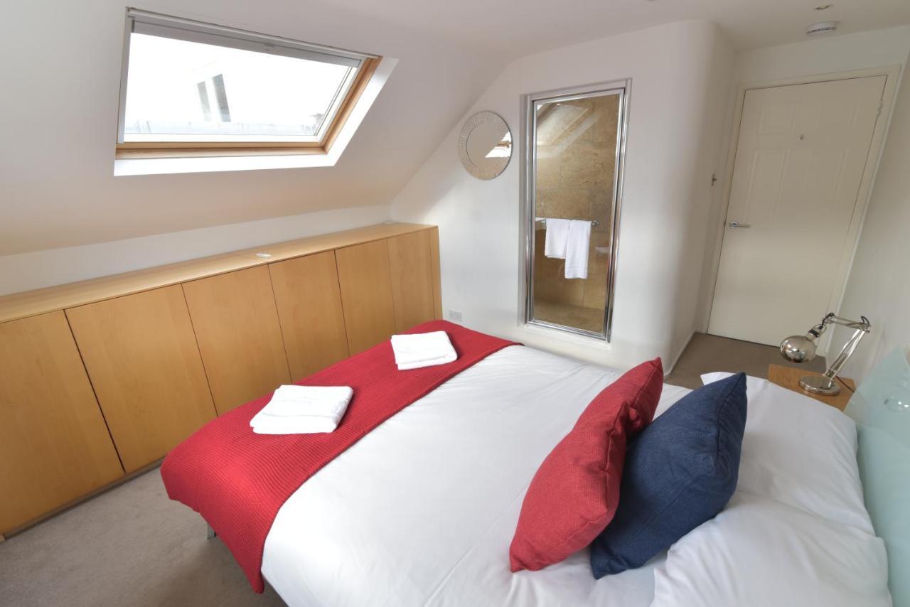 Beach Central With Allocated Parking And Patio Brighton Exterior foto